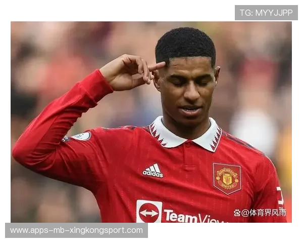 拉什福德倒地推射破网曼联领先在握